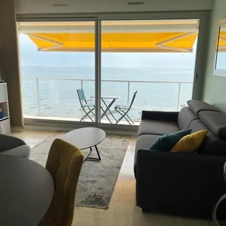 아파트 T2 Face Mer Avec Balcon - 4 Couchages, Proche Plage Et Commerces - Baisse De Prix - Fr-1-325-127 *